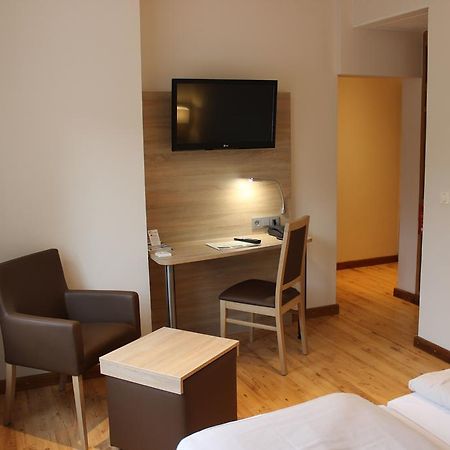 Hotel Dreimaedelhaus Espelkamp-Mittwald Екстериор снимка