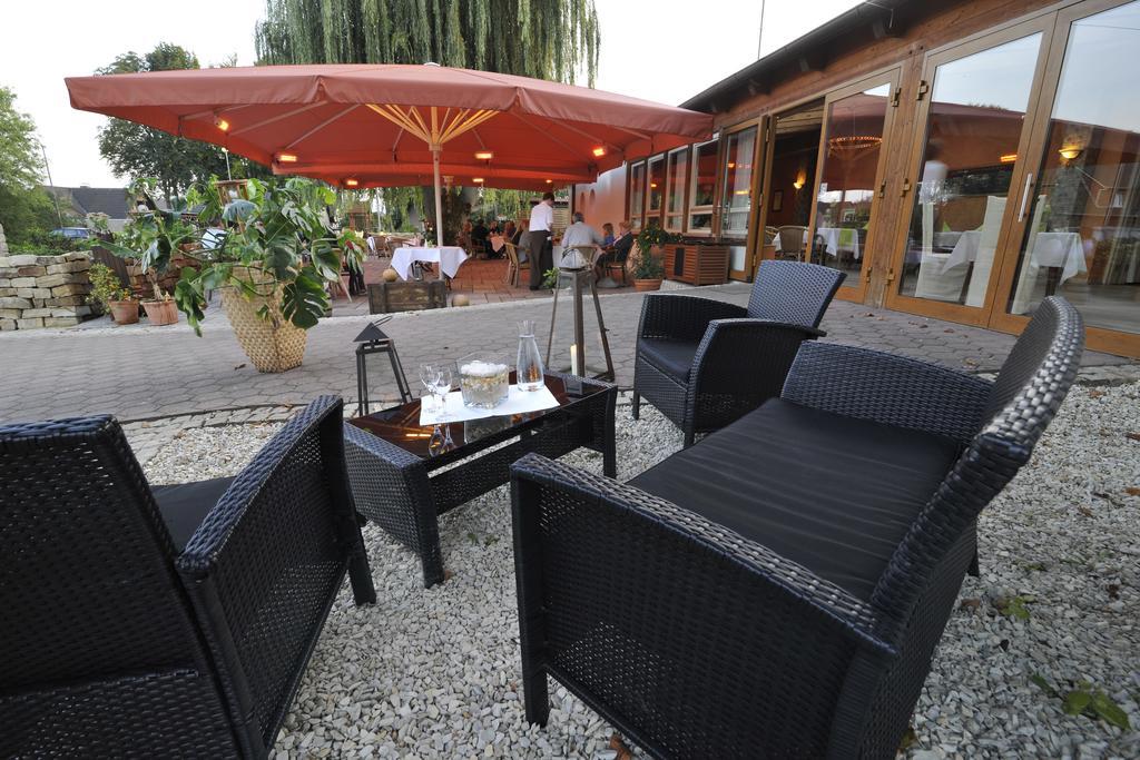 Hotel Dreimaedelhaus Espelkamp-Mittwald Екстериор снимка