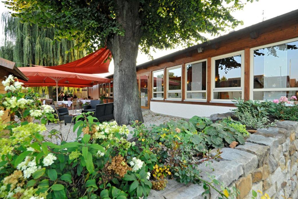 Hotel Dreimaedelhaus Espelkamp-Mittwald Екстериор снимка